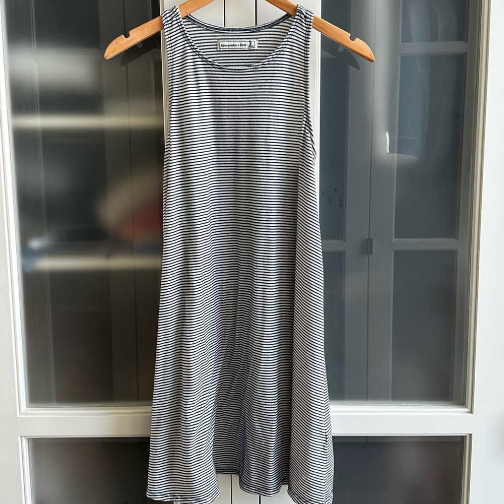 Abercrombie & Fitch Sleeveless Dress